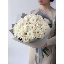 Букет пионовидных роз White O'Hara "Вояж" 25 роз