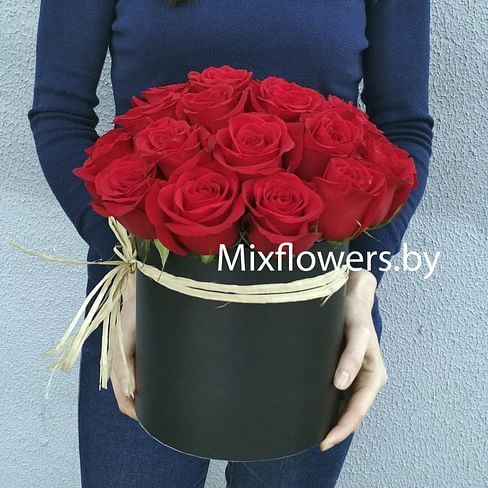 "Фридом" 25 роз Розы в коробке