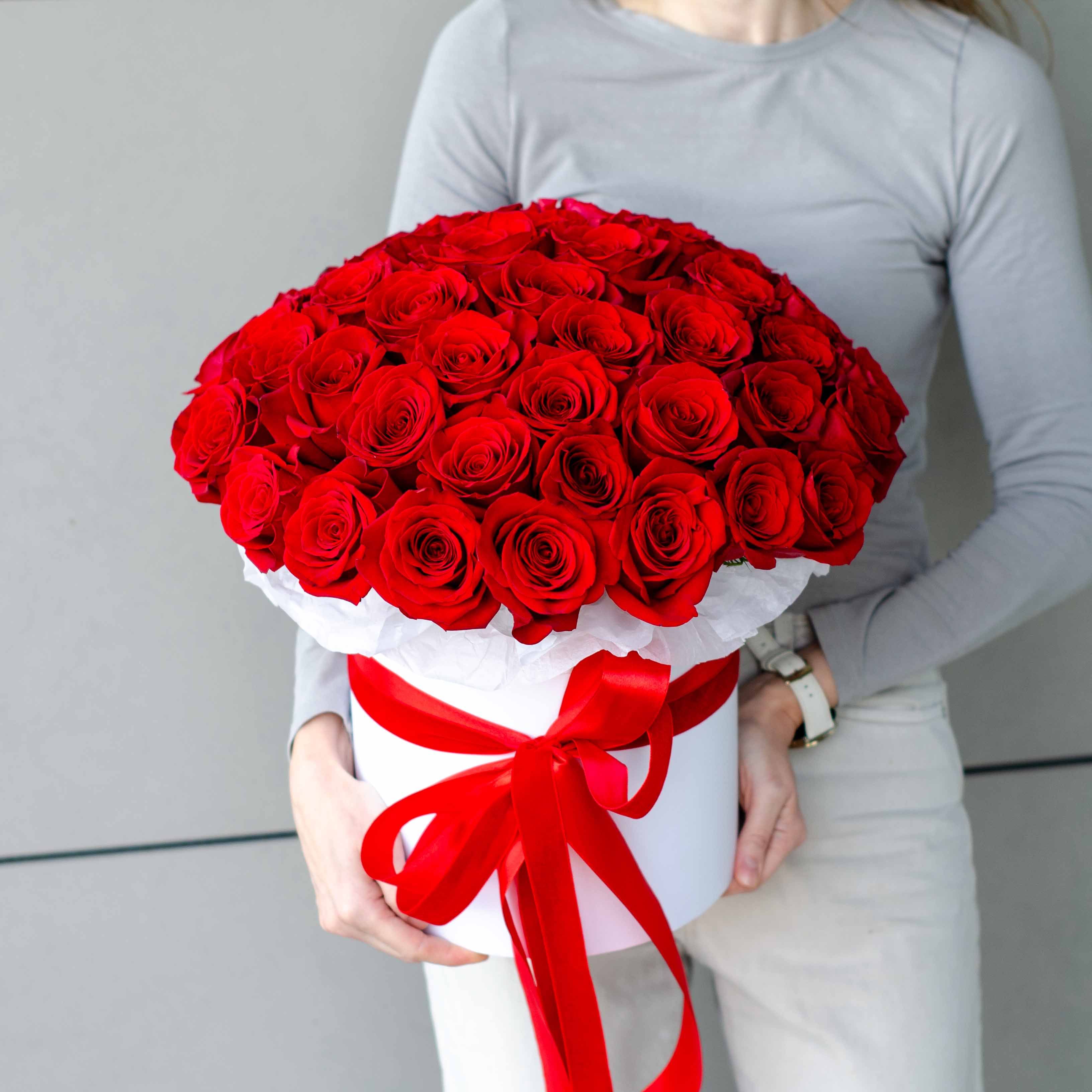 Розы в коробке "Red Roses" 51 роза