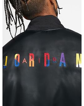 Куртка Jordan Sprt DNA men’s coloroful Logo Bomber Куртка Jordan Sprt DNA men’s coloroful Logo Bomber