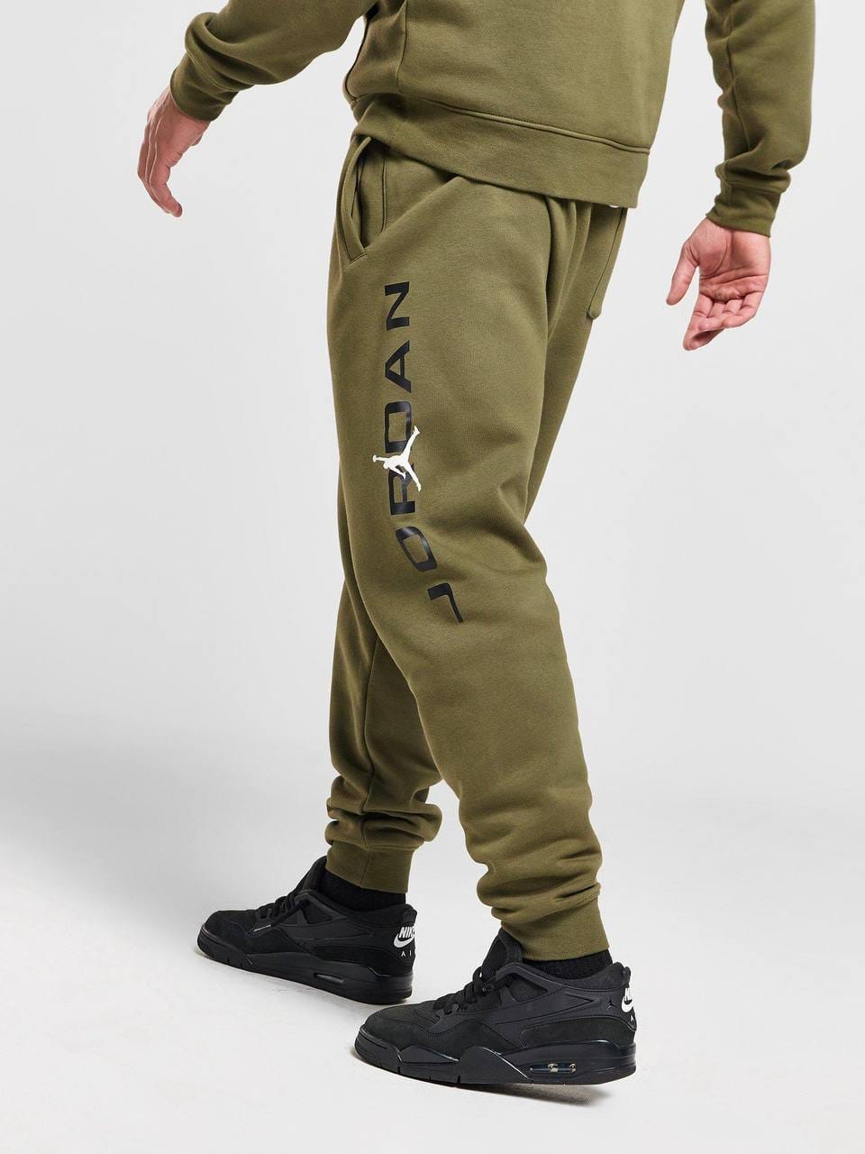 Брюки Jordan Essentials Men's Fleece Joggers 'Medium Olive'