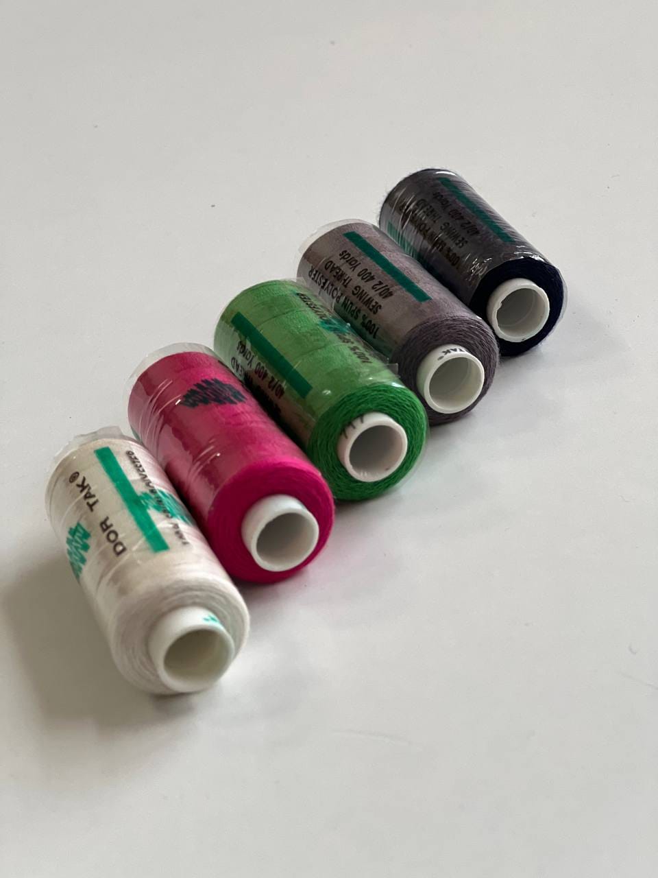 Нитки универсальные Dortak в ассортименте