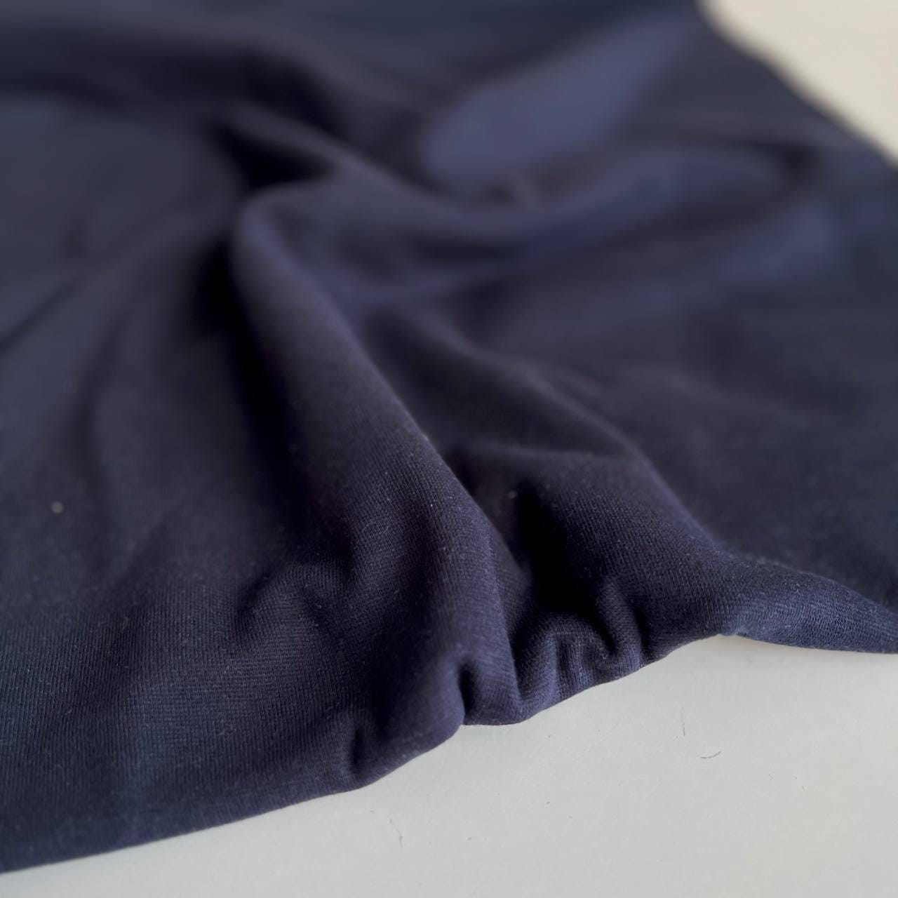 Рибана, Темно-синий