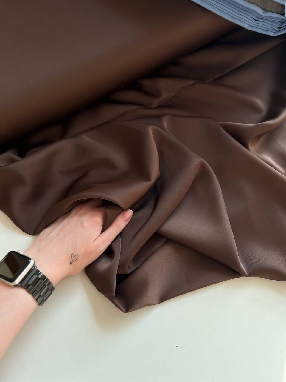 Шелк, Молочный Шоколад