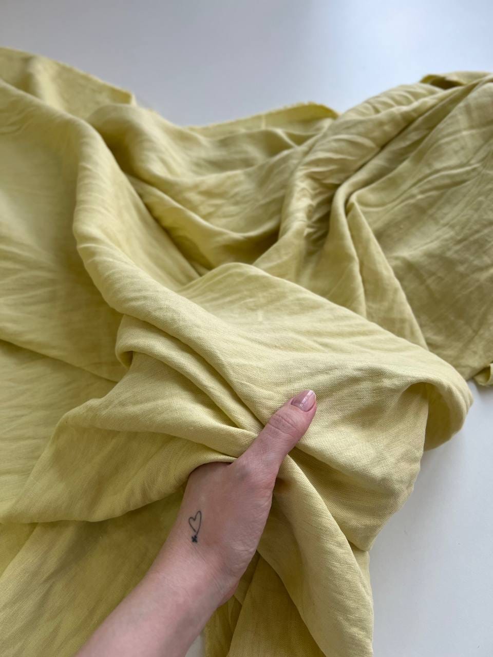 Лен 100% с эффектом мятости, Желтая Груша