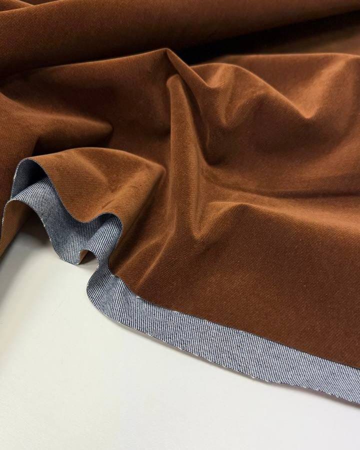 Джинс с напылением из флока, Корица