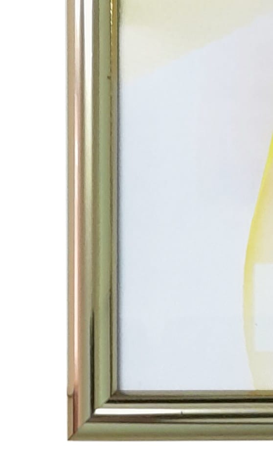 Рамка пластиковая со стеклом 21х30, золотая №2 Цена с НДС за 1 штуку