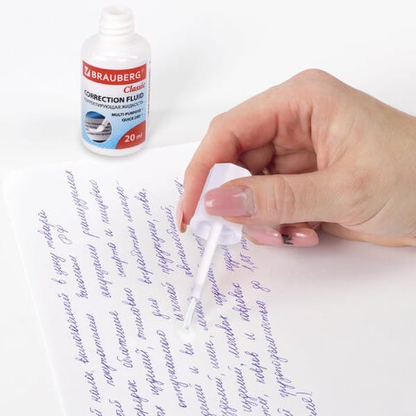 Корректирующая жидкость BRAUBERG "Classic", быстросохнущая, 20 мл, с кисточкой, 220255 BRAUBERG Цена с НДС за 1 штуку