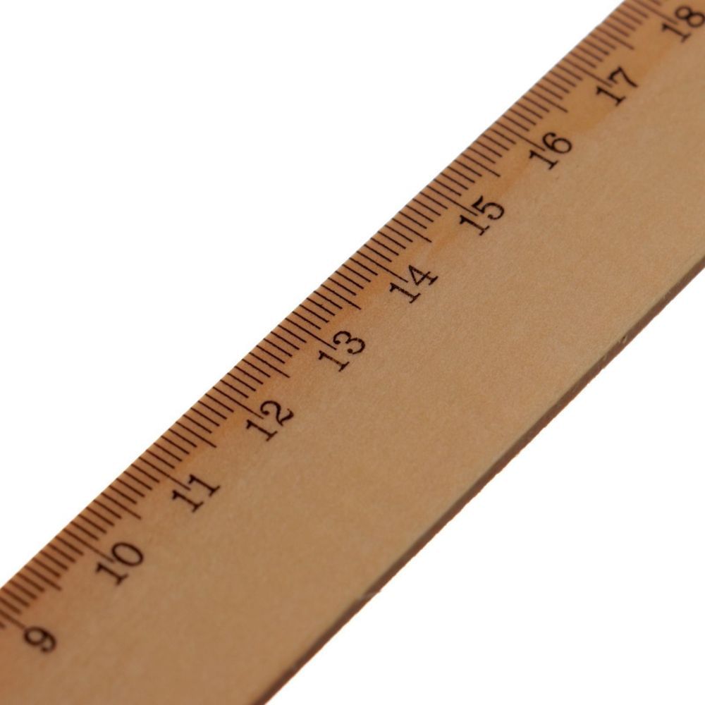 Рука с линейкой. Линейка деревянная 25см. 30 сантиметров для бывшего. 30 сантиметров для бывшего. Линейка 25 см.