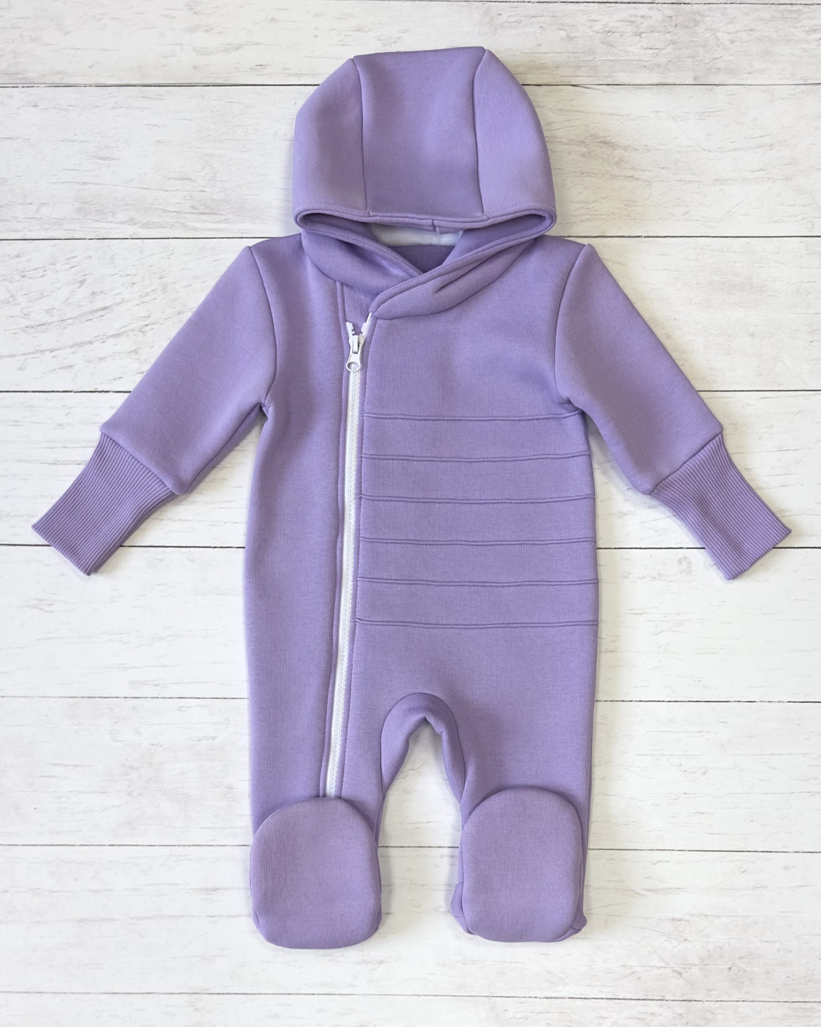 Комбинезон с капюшоном