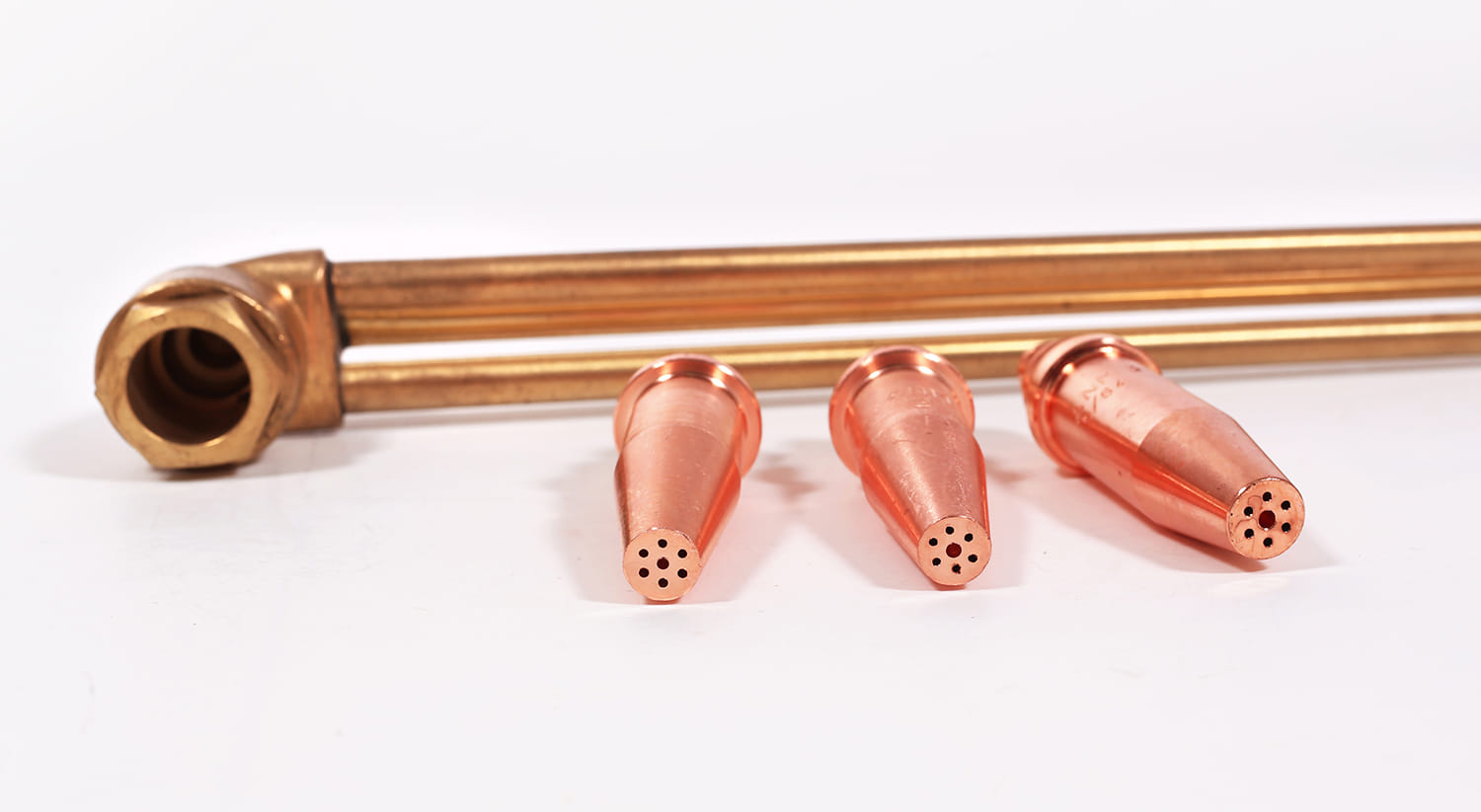 Резак ацетиленовый (до 300 мм, ф6/ 9 мм) (трехтрубный, комплектация: мундштуки 1,2,3) РЕДИУС Р2А-32М