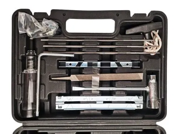 Набор инструментов (версия с топором) (FARMERTEC) Holzfforma PJ91067