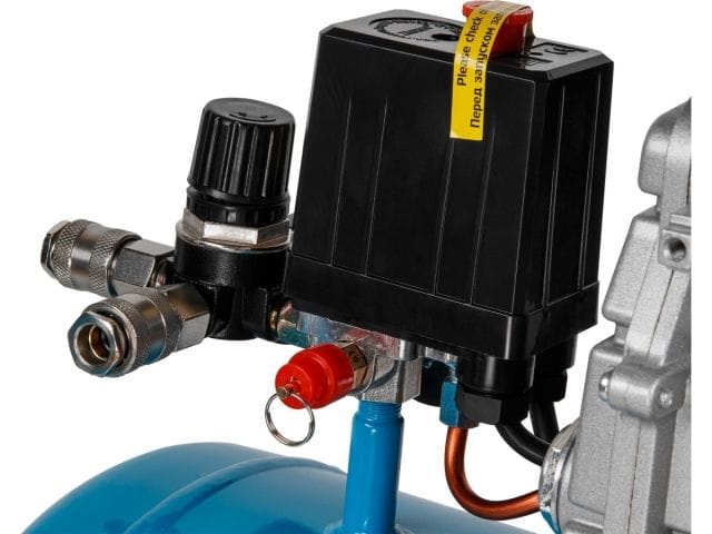 Компрессор коаксиальный (260 л/мин, 8 атм, коаксиальный, масляный, ресив. 50 л, 230 В, 1.8 кВт) DGM