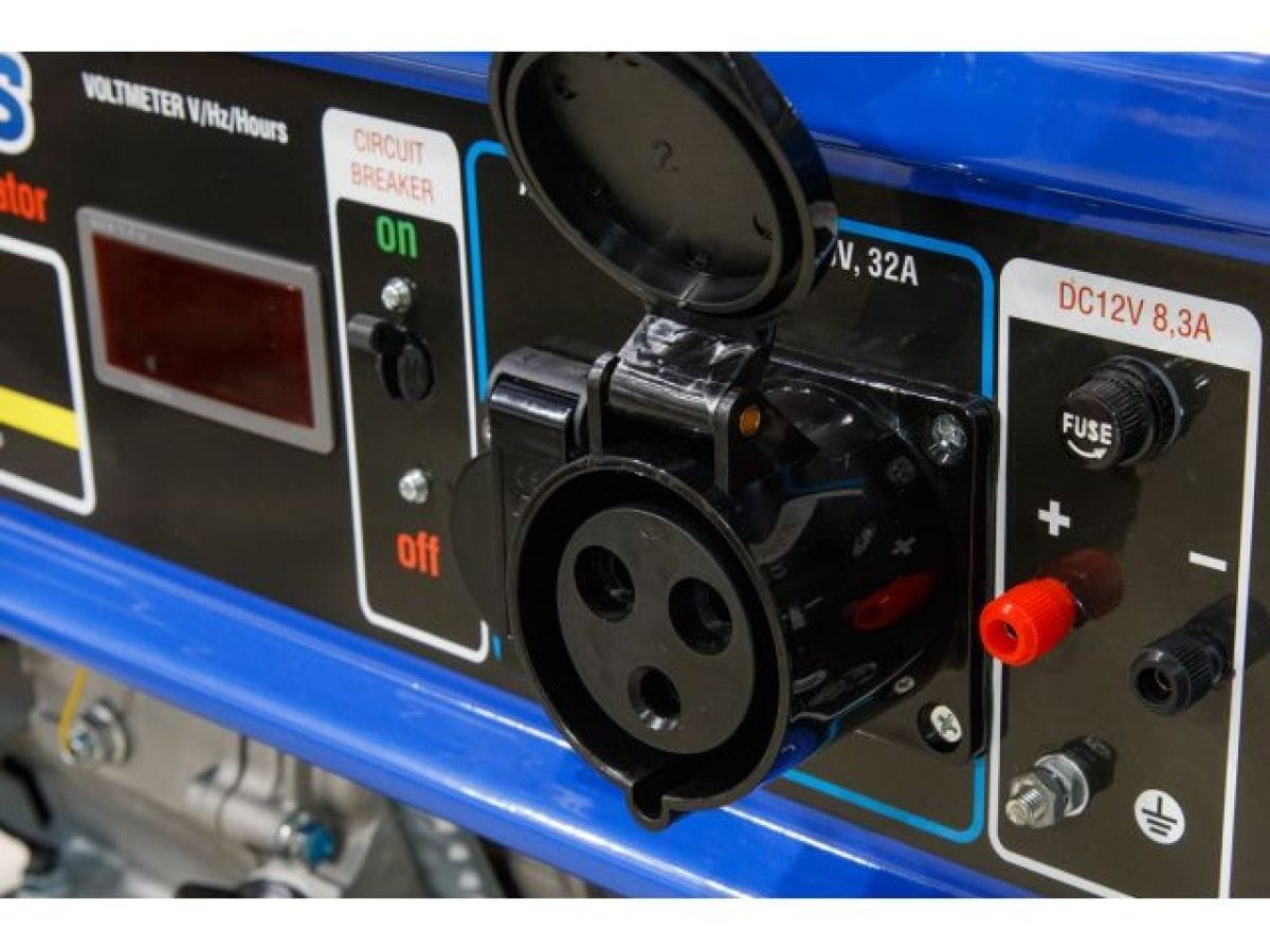 Электростанция (генератор бензиновый) ("Black Edition") (5.5 кВт, 230 В, бак 25.0 л, вес 72.2 кг) ECO PE-7001RS