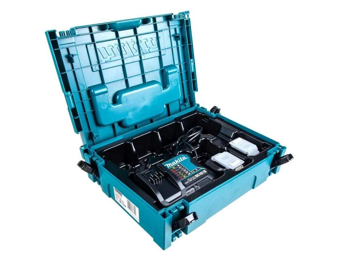 Аккумулятор 4.0 Ah (2 шт) + зарядное DC10SB в кейсе MAKITA BL1041B