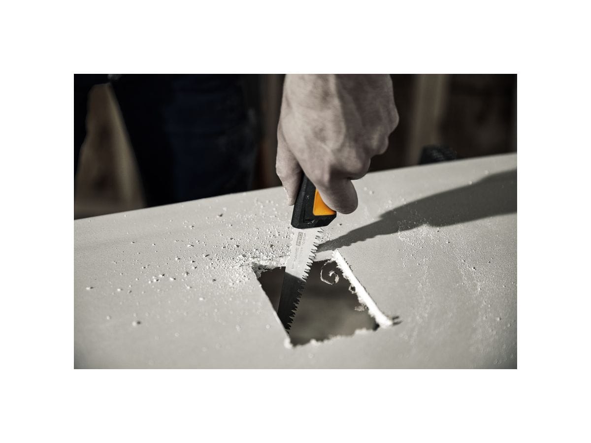 Пила зубчатая с ножнами 8 зубьев на дюйм FISKARS PowerTooth