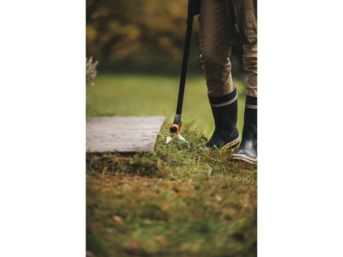 Ножницы для травы удлиненные FISKARS