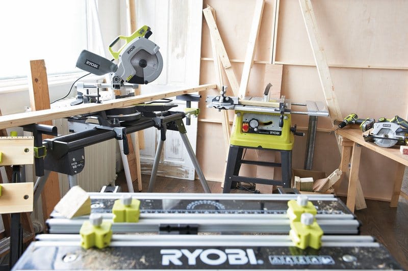 Пила торцовочная EMS216L Ryobi