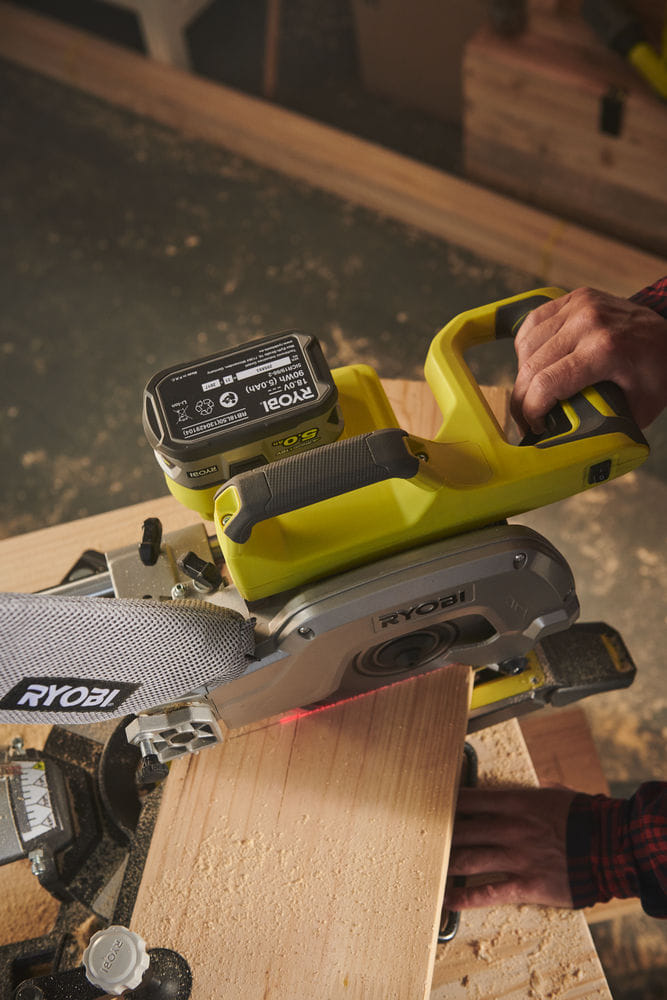ONE + / Торцовочная пила (без батареи) Ryobi R18MS216-0
