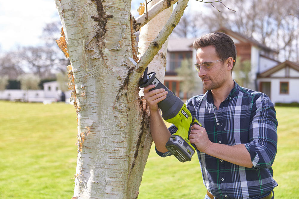 ONE + / Пила сабельная (без батареи) Ryobi R18RS-0