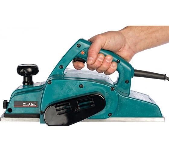 Рубанок электрический в кор. (900 Вт, шир. до 110 мм, глуб. до 2 мм) MAKITA 1911 B