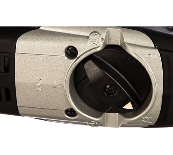 Перфоратор в чем. (850 Вт, 5.5 Дж, 3 реж., патрон SDS-plus, вес 4.4 кг) MAKITA HR 3200 C