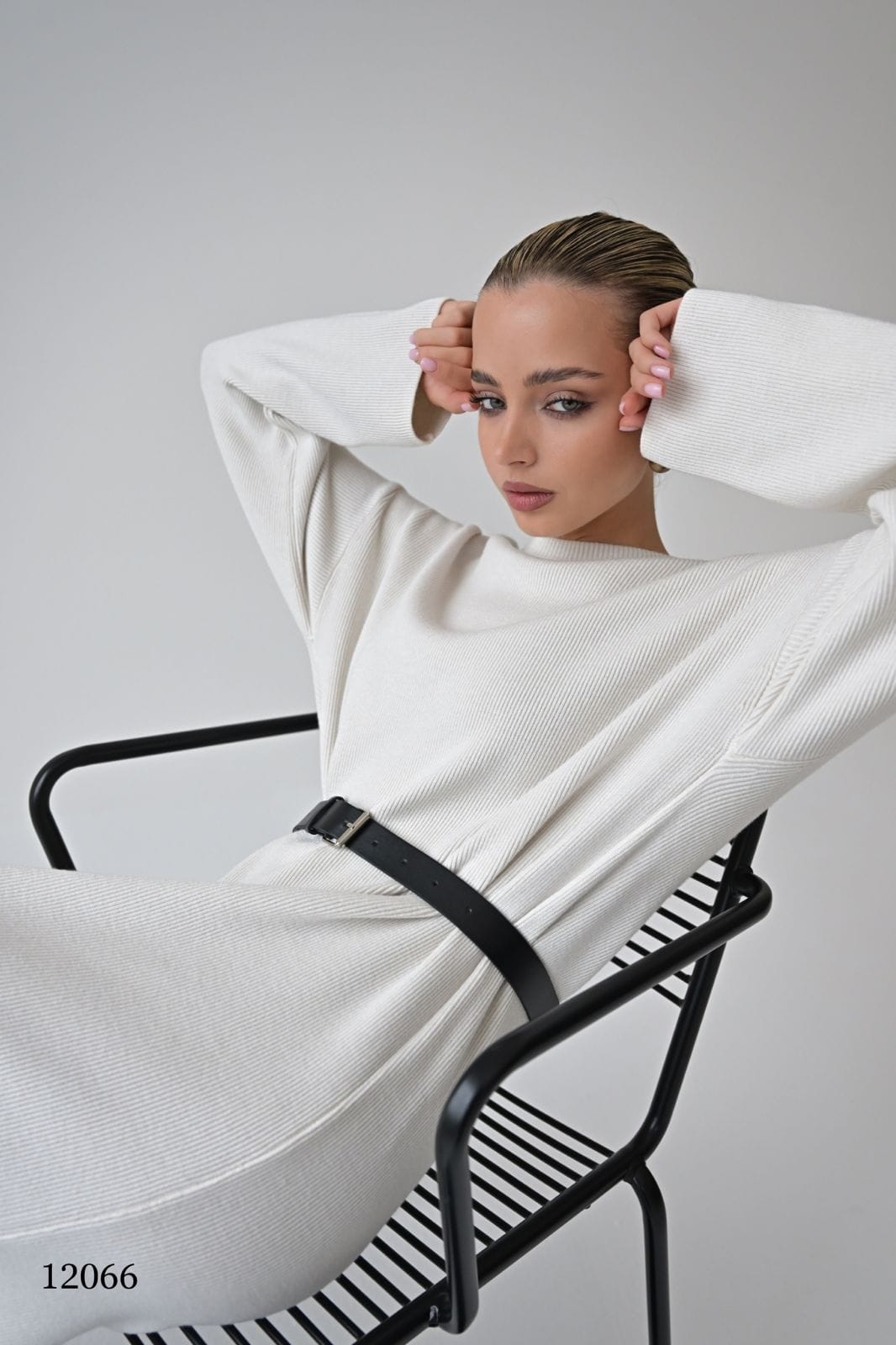 Платье женское — трикотажное, тёплое, коричневое