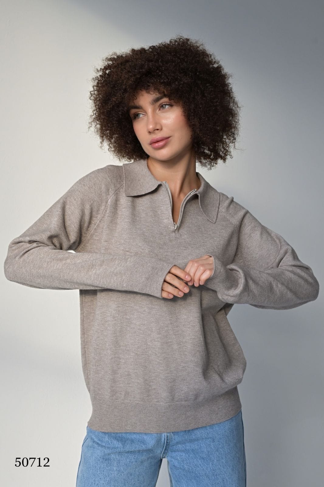 Пуловер женский — с воротником на молнии, светло-коричневый MISS DIVA