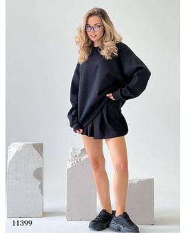 Базовый свитшот для спортивных образов MISS DIVA Базовый свитшот для спортивных образов MISS DIVA