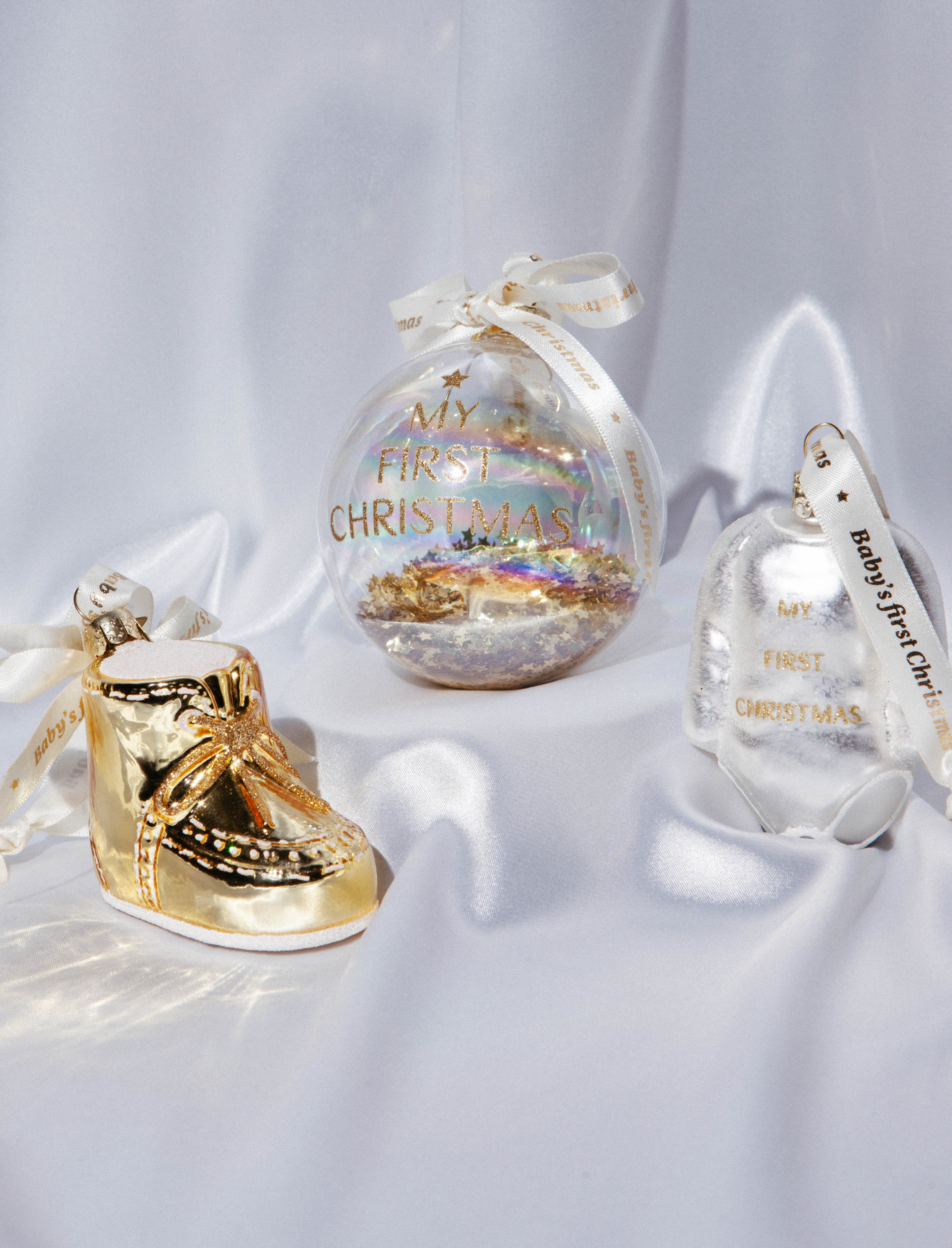 Новогоднее украшение Vondels Gold baby's first Christmas shoe Арт.1240221060011