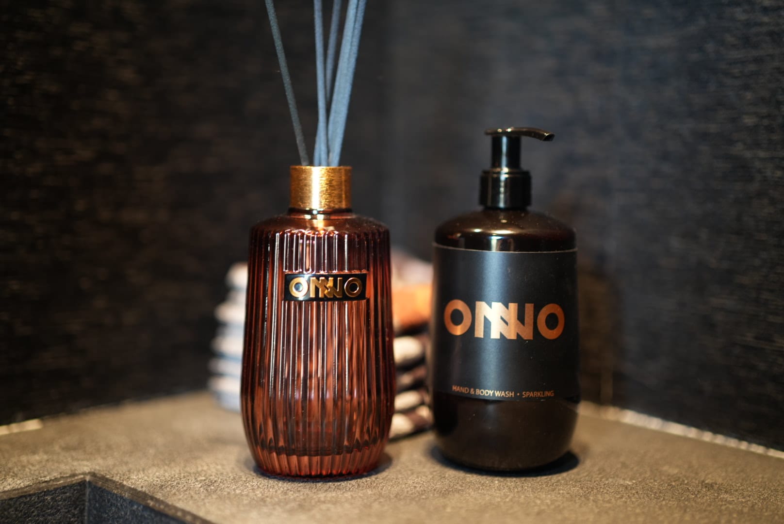 Аромадиффузор ONNO PRECIOUS OUD Арт.ONECRDPO