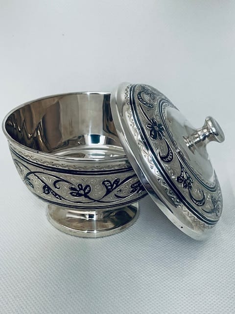 Сахарница серебряная