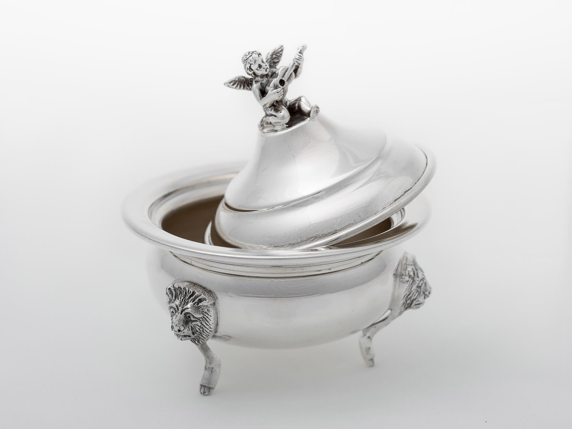 Посуда из серебра