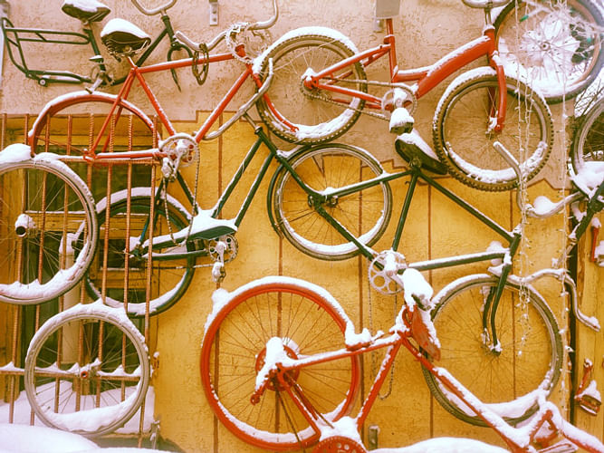 Куда пристроить велосипед зимой