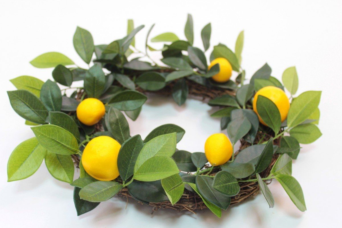 Венок с лимонами LIVING HOME