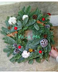 Рождественский венок из пихты с натуральным декором 32см пихта